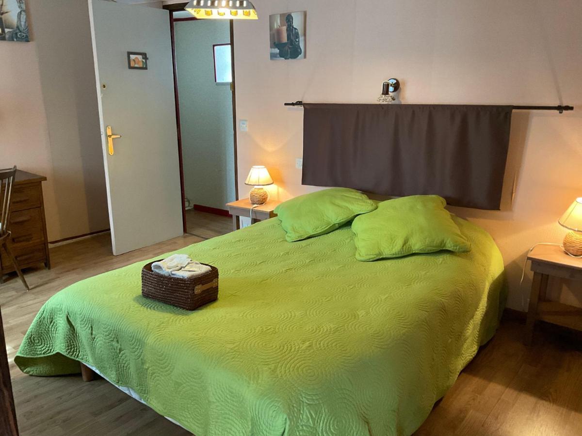 Chambres, Table D'Hotes Et Gites Les Mesanges Saint-Jean-de-Sauves Εξωτερικό φωτογραφία